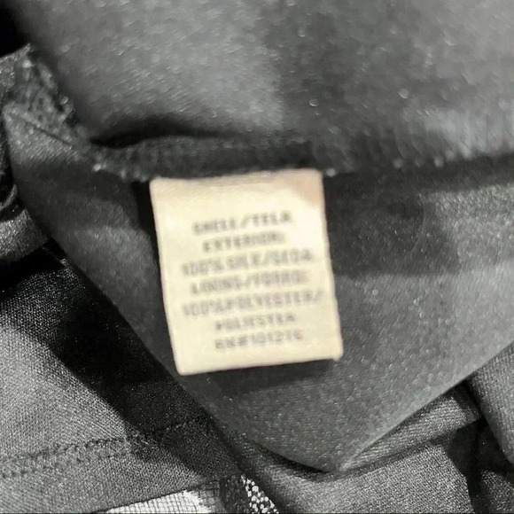 ECI 100% silk Fully lined mini dress with chest flower detailing - Picture 6 of 11